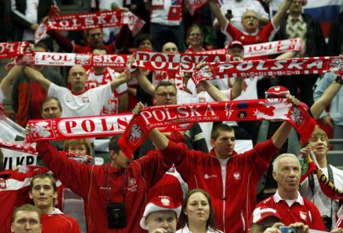 2011-01-142011-01-14t201146z_01_mdj109_rtridsp_3_handball_reuters