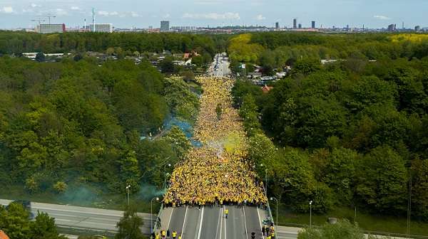 من احتفالات مشجعي بروندبي