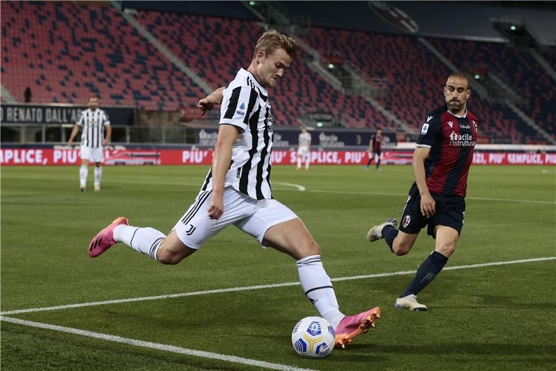 ماتياس دي ليخت