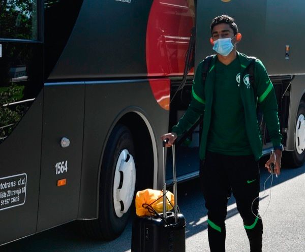 وصول منتخب السعودية