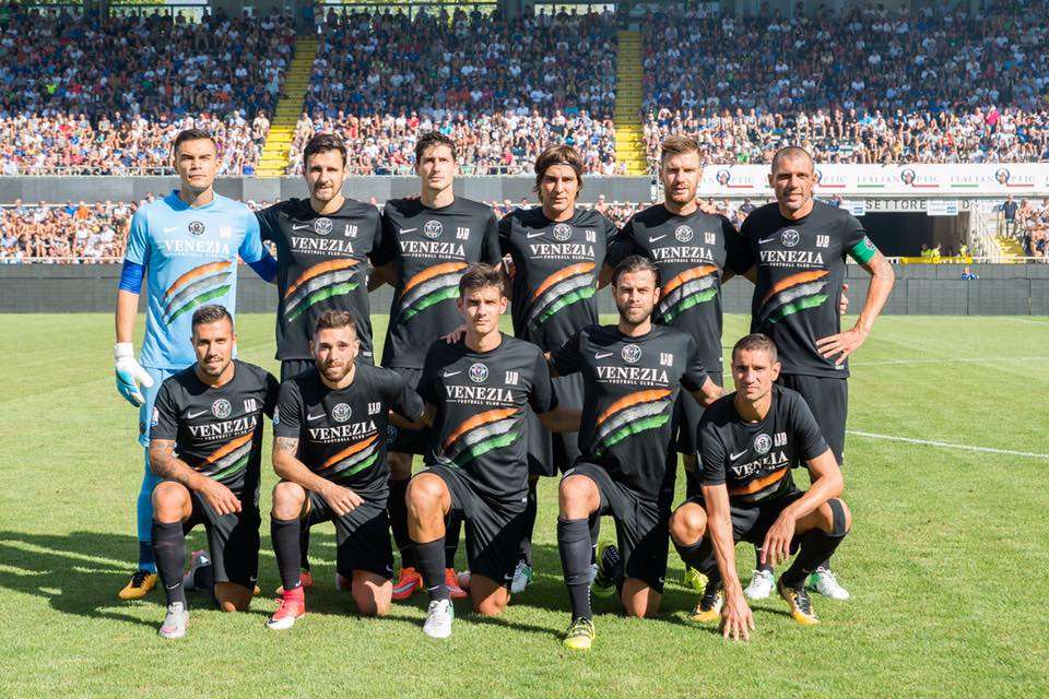 لاعبو فينيسيا 