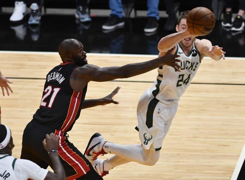 2021-05-28t013814z_464790392_mt1usatoday16159461_rtrmadp_3_nba-playoffs-milwaukee-bucks-at-miami-heat_reuters