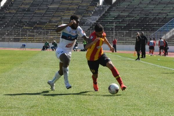 لقاء سابق بين الفريقين 