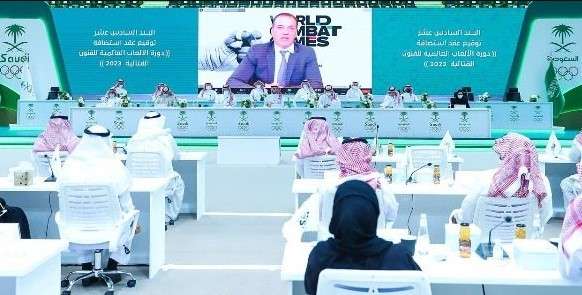 من توقيع العقد