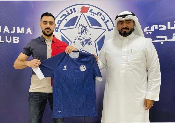 بعد توقيع العقود