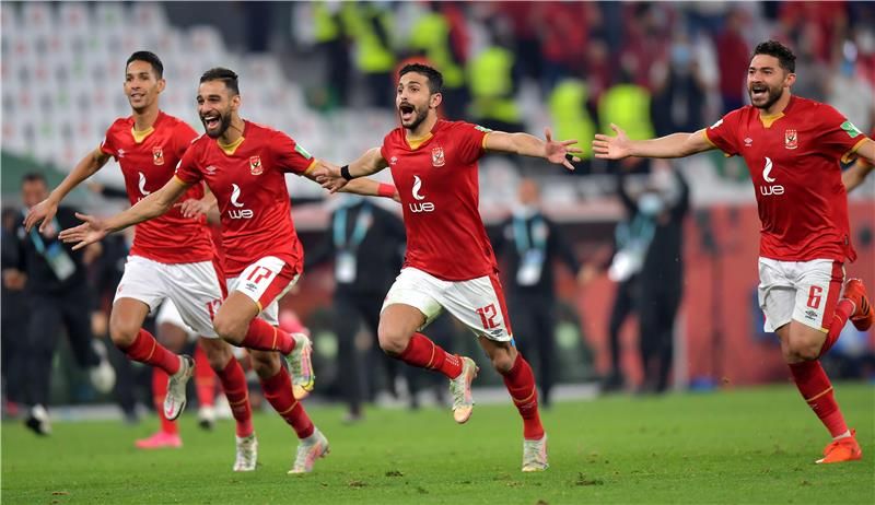 لاعبو الأهلي
