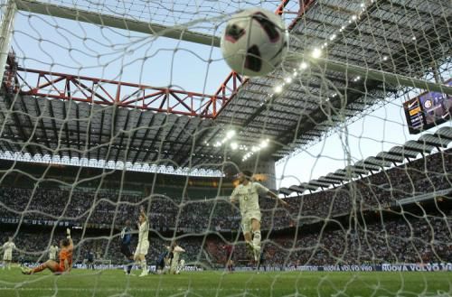 2011-04-092011-04-09t181131z_01_aga113_rtridsp_3_soccer-italy_reuters