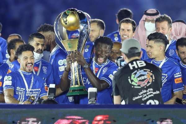 من تتويج الهلال