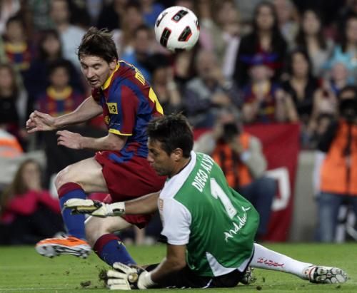 2011-04-092011-04-09t193431z_01_bar110_rtridsp_3_soccer-spain_reuters