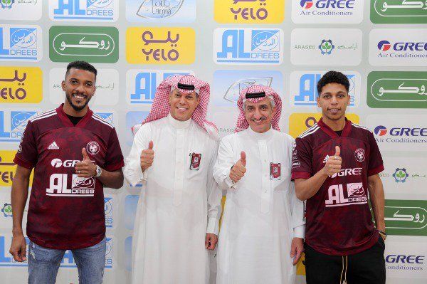 الدوسري والقميزي 