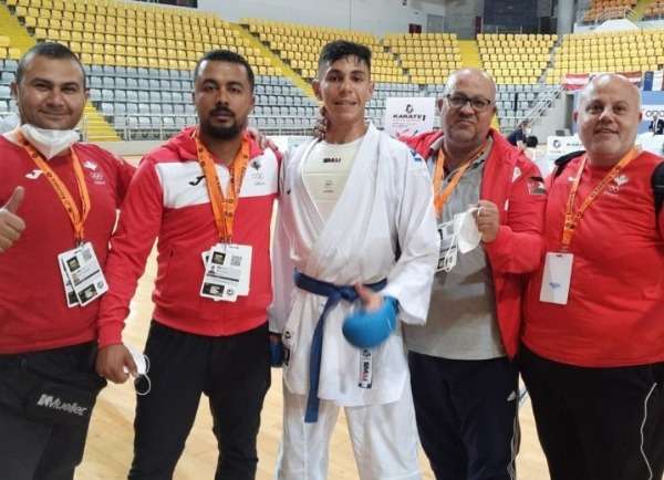 جانب من تتويج يوسف نوفل