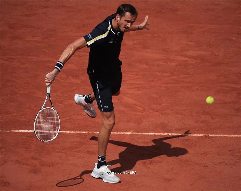 ?i=epa%2ftennis%2f2021-06%2f2021-06-06-09250906_epa
