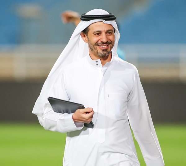 العفالق