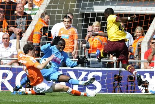 2011-04-102011-04-10t133802z_01_nvr03_rtridsp_3_soccer-england_reuters
