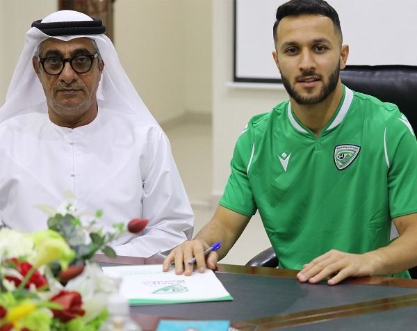 بعد توقيع العقود