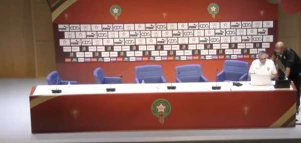 من الاجتماع