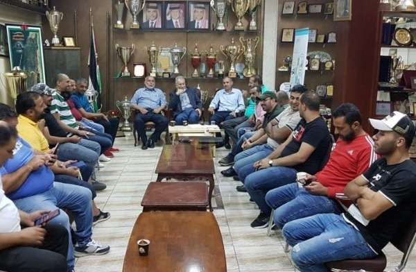 من اجتماع الوحدات بروابط مشجعيه