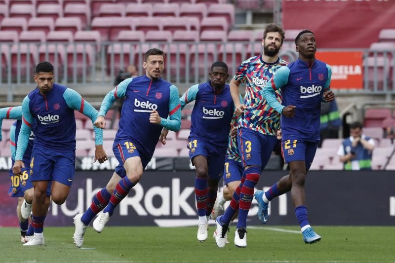 موريبا مع لاعبي برشلونة