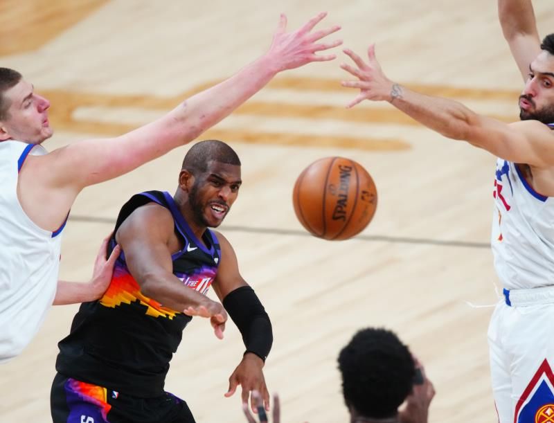 2021-06-10t032747z_1211212384_mt1usatoday16233576_rtrmadp_3_nba-playoffs-denver-nuggets-at-phoenix-suns_reuters