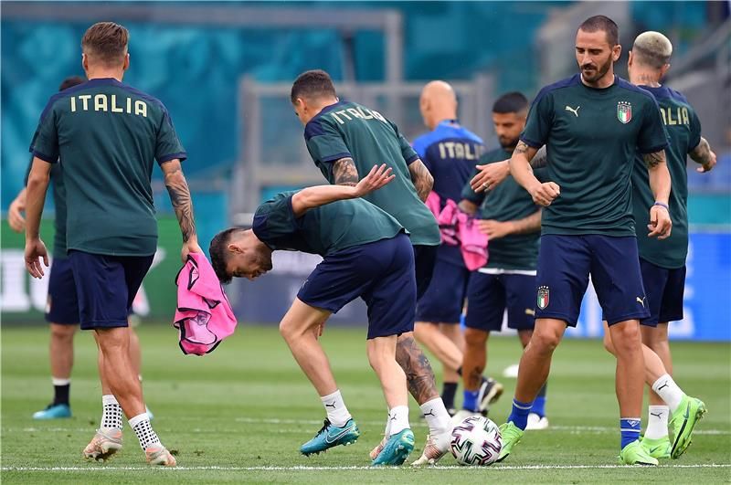 لاعبو منتخب ايطاليا