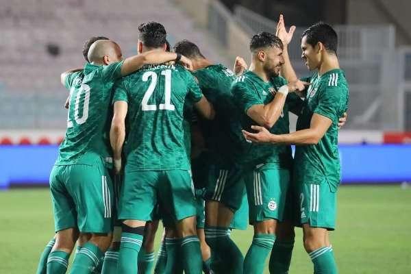 منتخب الجزائر في لقاء اليوم