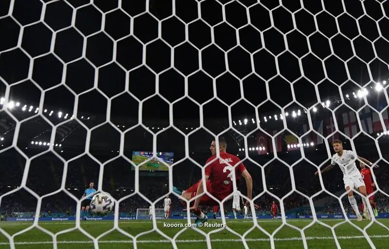 ?i=reuters%2f2021-06-11%2f2021-06-11t203558z_1428261343_up1eh6b1l7x1y_rtrmadp_3_soccer-euro-tur-ita-report_reuters