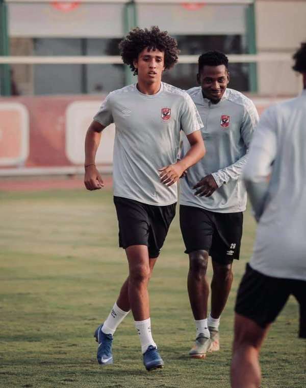 لاعبو الأهلي