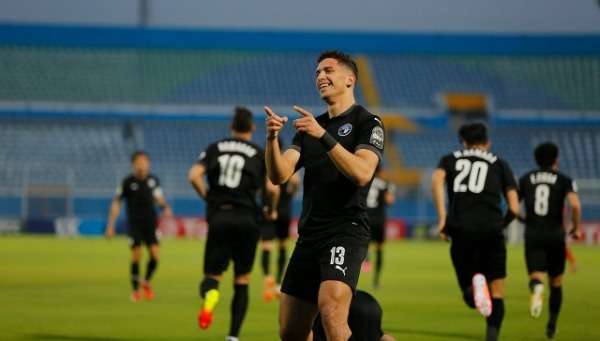 لاعبو بيراميدز