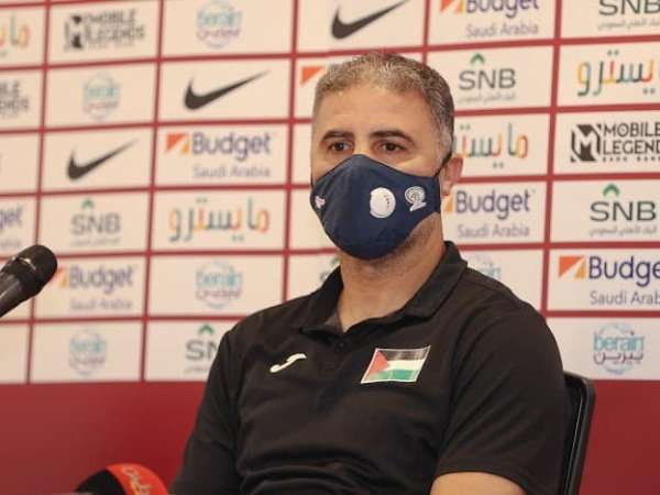 مكرم دبدوب مدرب فلسطين