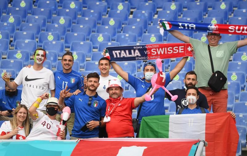 الجماهير قبل انطلاق المباراة 