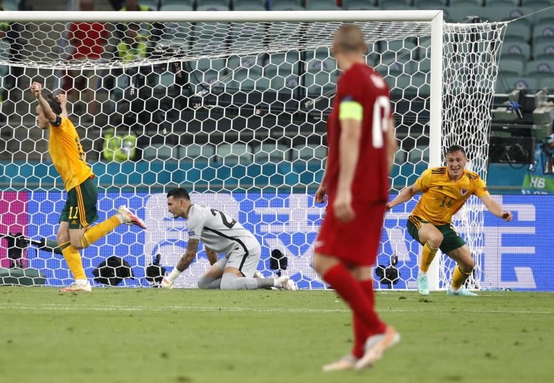 2021-06-16t175709z_1922942832_up1eh6g1dv7s8_rtrmadp_3_soccer-euro-tur-wal-report_reuters