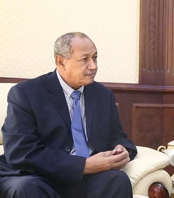 السفير عبد الرحيم الصديق