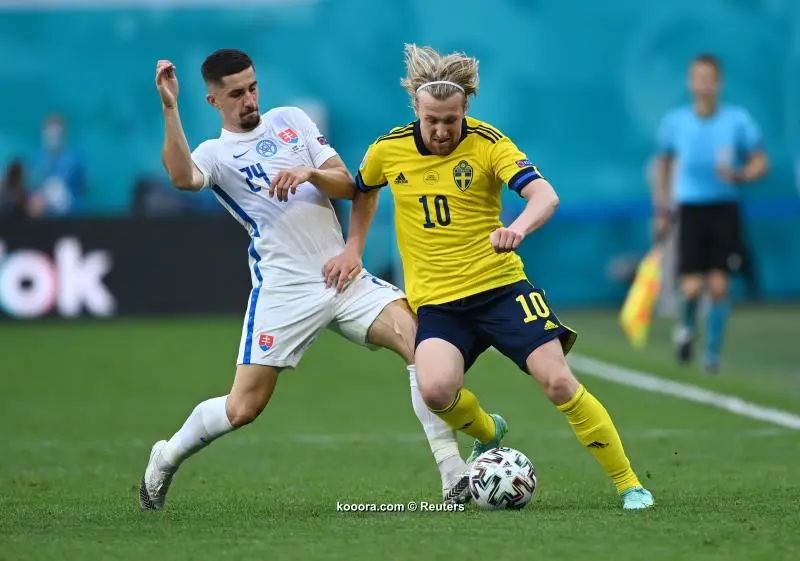 ?i=reuters%2f2021-06-18%2f2021-06-18t144926z_1648264194_up1eh6i156cc8_rtrmadp_3_soccer-euro-swe-svk-report_reuters