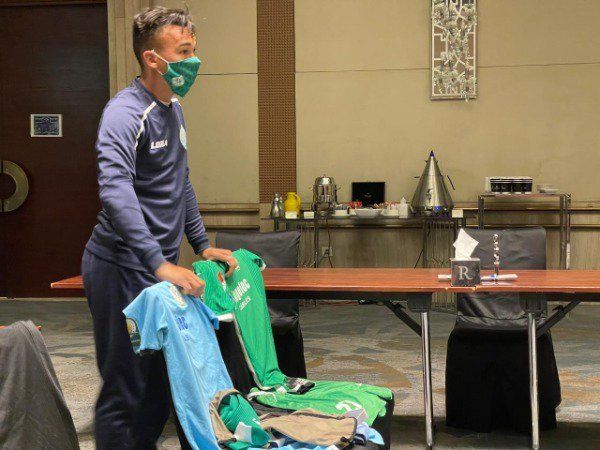 من الاجتماع