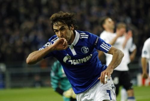 2011-04-132011-04-13t211157z_01_ina11_rtridsp_3_soccer-champions_reuters