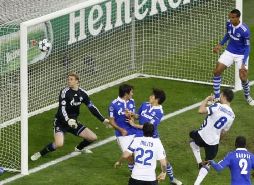 2011-04-132011-04-13t200058z_01_wr06_rtridsp_3_soccer-champions_reuters