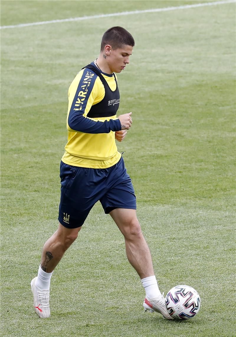  دينيس بوبوف