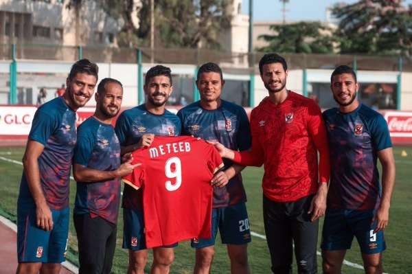 لاعبو الأهلي