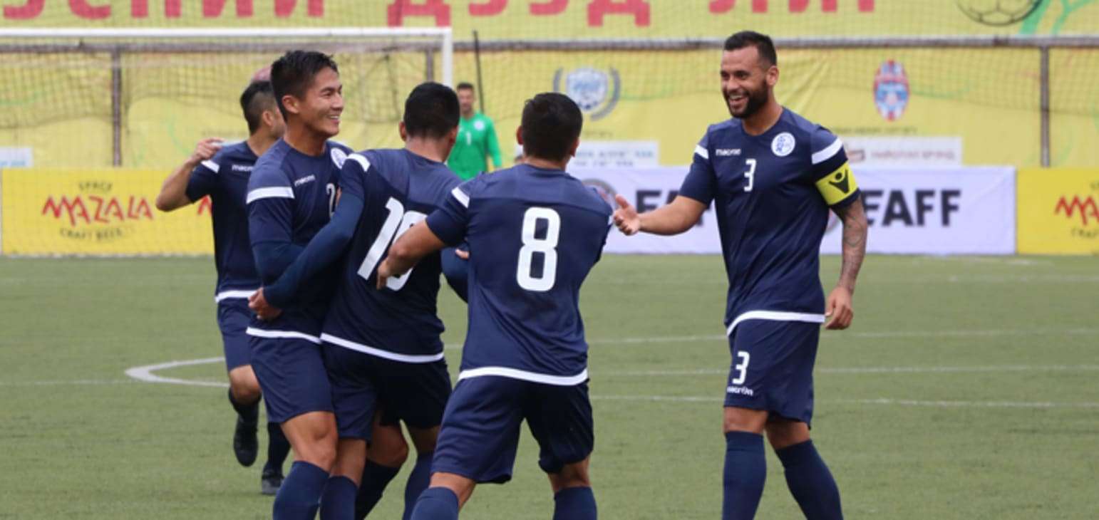 لاعبو منتخب جوام 