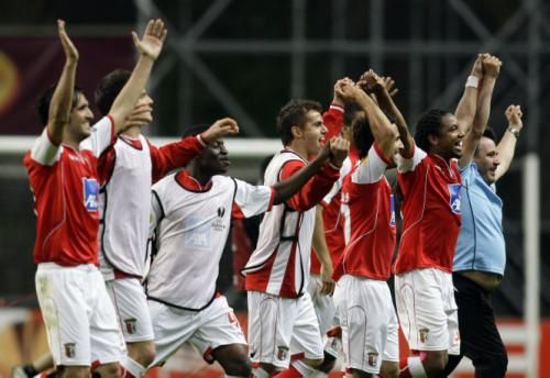 2011-04-142011-04-14t210916z_01_mvi12_rtridsp_3_soccer-europa_reuters