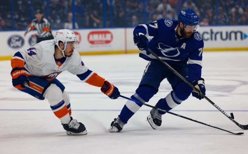 2021-06-26t010806z_748736223_mt1usatoday16309242_rtrmadp_3_nhl-stanley-cup-playoffs-new-york-islanders-at-tampa-bay-lightning_reuters
