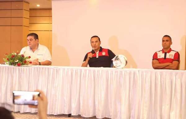 من المؤتمر الصحفي