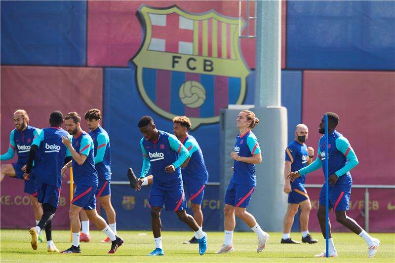 لاعبو برشلونة