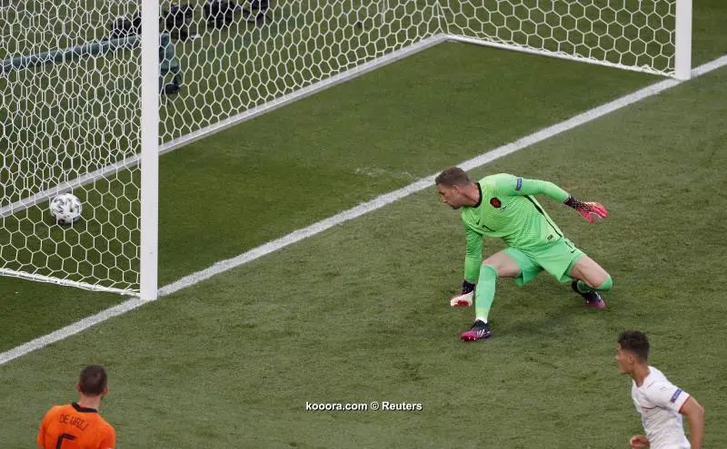 ?i=reuters%2f2021-06-27%2f2021-06-27t174110z_1204356143_up1eh6r1d4k4b_rtrmadp_3_soccer-euro-nld-cze-report_reuters
