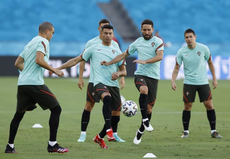البرتغال