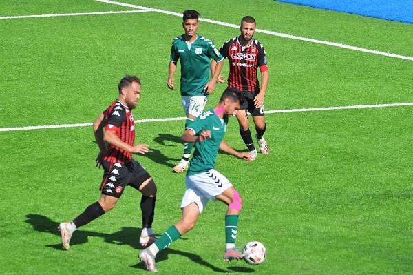 من مباراة اتحاد العاصمة واتحاد بسكرة