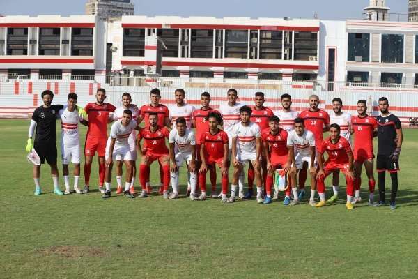 لاعبو الفريقين