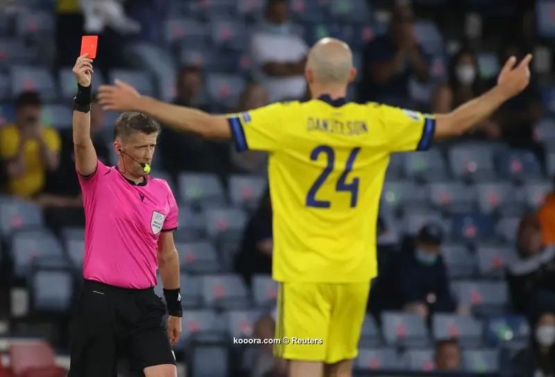 ?i=reuters%2f2021-06-29%2f2021-06-29t210300z_1918026228_up1eh6t1mgyam_rtrmadp_3_soccer-euro-swe-ukr-report_reuters