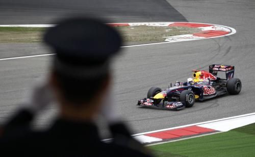 2011-04-162011-04-16t075038z_01_pek29_rtridsp_3_motor-racing-prix_reuters