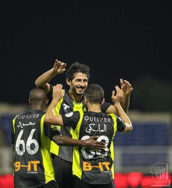 لاعبو اتحاد جدة 